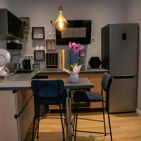 Coeur De T2, Terrasse, Clim Tt Equipe, Parking Apartment